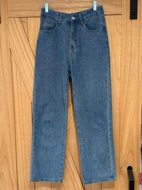 Classic High-Rise Straight Leg Women's Jeans - Blue